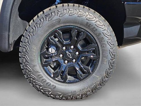 New 2026 Chevrolet Silverado 1500 ZR2 w/ Dark Appearance Package image 10