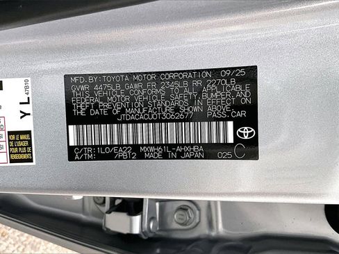 Used 2026 Toyota Prius Plug-In Hybrid w/ Limited Premium Package image 35