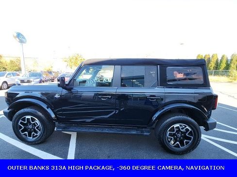 Used 2023 Ford Bronco Outer Banks image 6