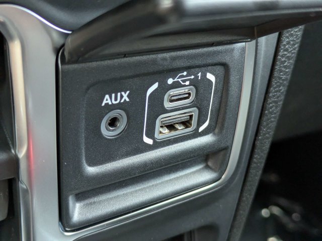 New 2026 Jeep Wrangler Unlimited Sahara AWD/4WD image 23