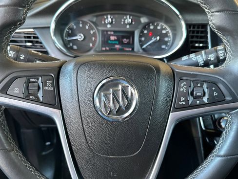 Used 2021 Buick Encore Preferred FWD image 24