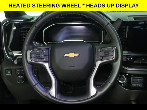 Used 2025 Chevrolet Silverado 3500 High Country w/ Technology Package AWD/4WD image 8