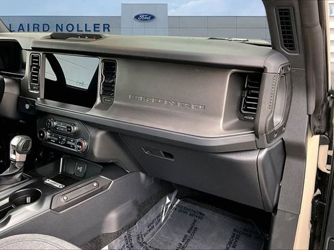 New 2025 Ford Bronco 2-Door AWD/4WD image 26