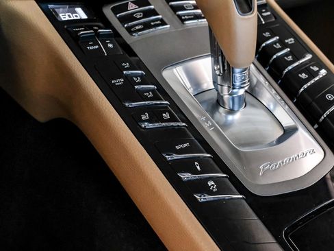 Used 2016 Porsche Panamera Edition w/ Premium Package Plus RWD image 22
