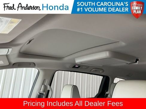 New 2026 Honda Odyssey Touring image 7