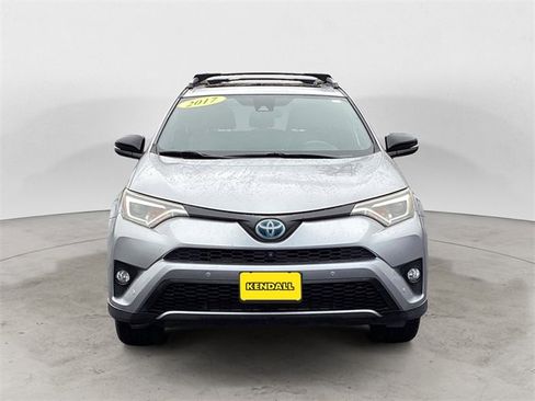Used 2017 Toyota RAV4 SE image 8