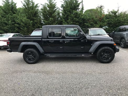 Used 2020 Jeep Gladiator Sport AWD/4WD image 8