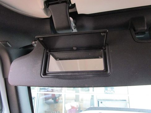 Used 2017 Jeep Wrangler Unlimited Sahara w/ Connectivity Group image 40