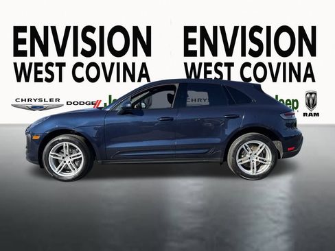 Used 2022 Porsche Macan w/ Premium Package Plus image 5