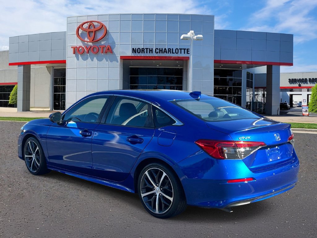 Used 2022 Honda Civic Touring image 5