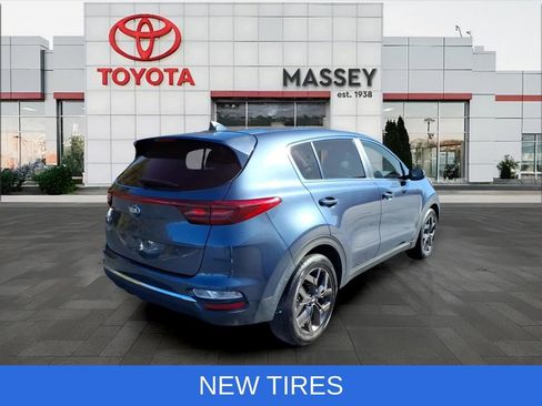 Used 2022 Kia Sportage LX w/ LX FWD Value Edition Package image 3