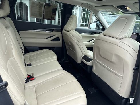 Used 2023 INFINITI QX60 Luxe w/ Cargo Package FWD image 32