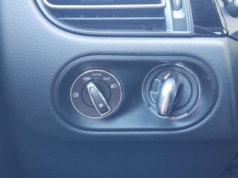 Used 2024 Porsche Macan image 22