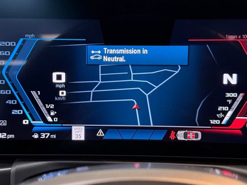Used 2025 BMW M2 RWD image 27