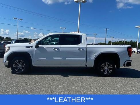 Used 2024 GMC Sierra 1500 SLT image 2