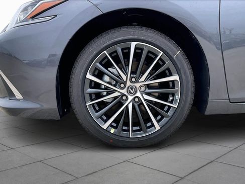 New 2025 Lexus ES 350 image 21