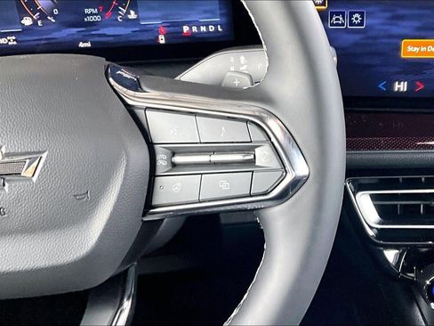 New 2026 Chevrolet Traverse Z71 w/ Driver Confidence Package image 18