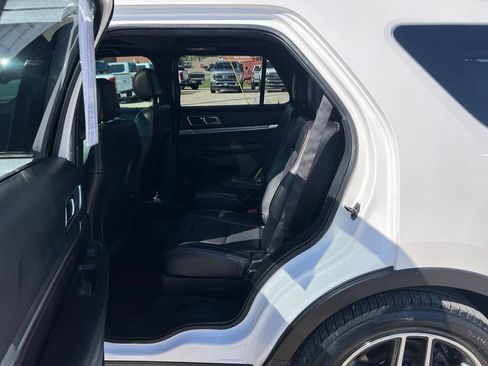 Used 2016 Ford Explorer Sport w/ Equipment Group 401A AWD/4WD image 17