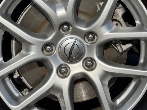Used 2022 Chrysler Pacifica Touring-L FWD image 16