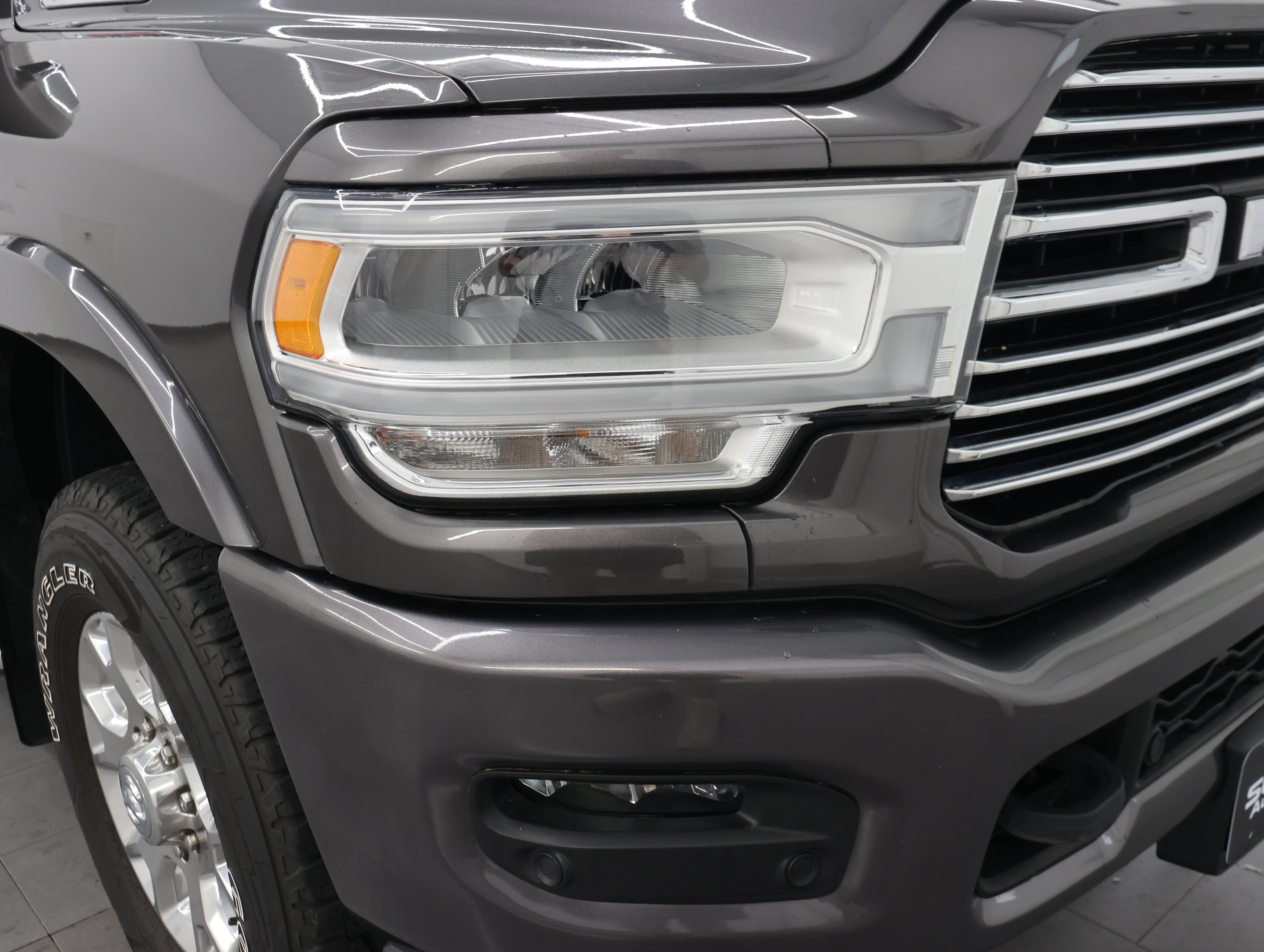 Used 2019 RAM 3500 Laramie AWD/4WD image 21