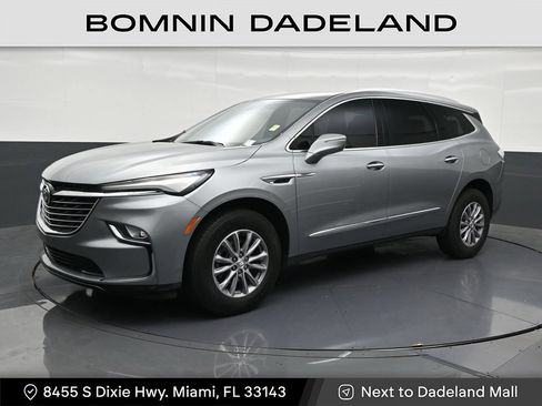 Used 2024 Buick Enclave Essence w/ Technology Package FWD image 1