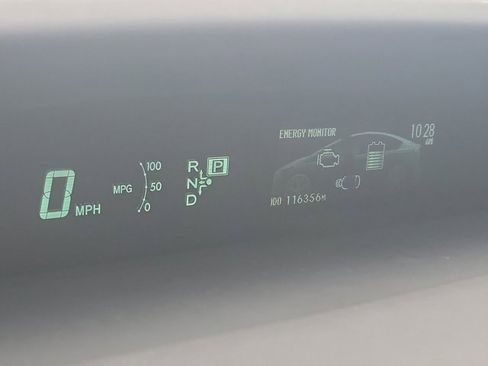 Used 2014 Toyota Prius Three image 32