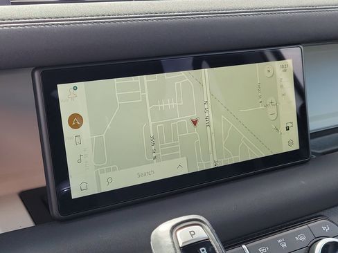 Used 2023 Land Rover Defender 110 S image 23