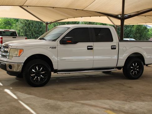 Used 2013 Ford F150 XLT w/ XLT Chrome Pkg image 5