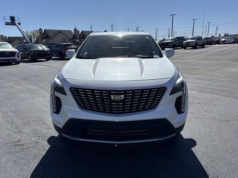 Used 2023 Cadillac XT4 Premium Luxury w/ Cold Weather Package image 8
