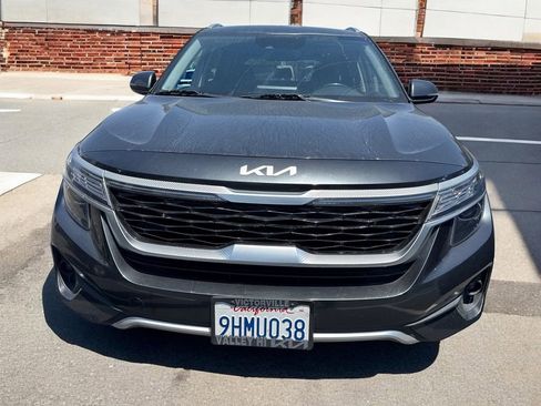 Used 2023 Kia Seltos S w/ Navigation Package FWD image 17