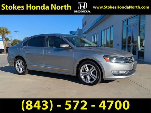 Used 2014 Volkswagen Passat TDI SEL Premium image 2