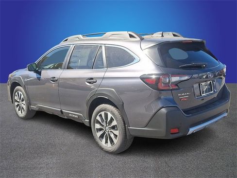 New 2025 Subaru Outback Limited image 4