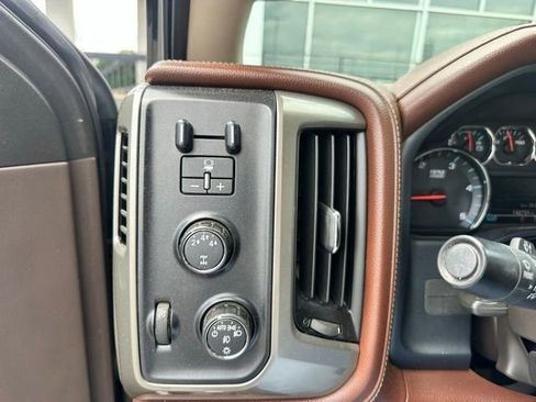 Used 2016 Chevrolet Silverado 2500 High Country w/ Duramax Plus Package AWD/4WD image 21