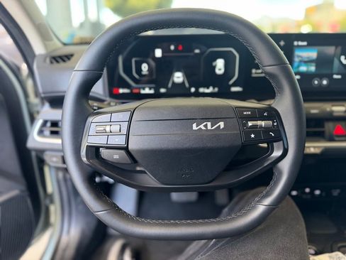 Used 2025 Kia K4 EX FWD image 6