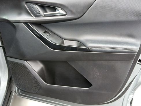 Used 2025 Chevrolet Equinox LT AWD/4WD image 34