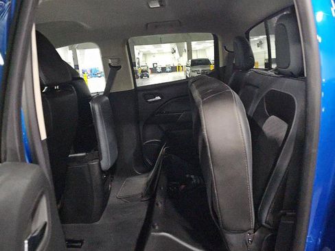 Used 2022 Chevrolet Colorado Z71 image 11