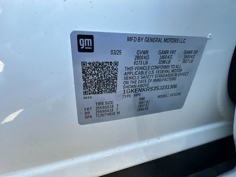 New 2025 GMC Acadia Elevation image 29