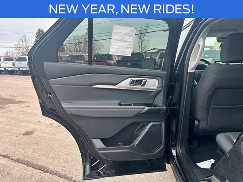 New 2026 Ford Explorer Active image 17