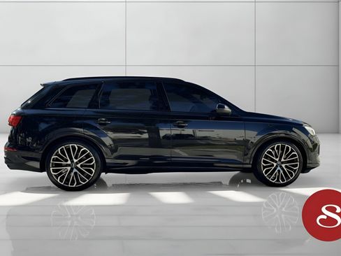 Used 2025 Audi SQ7 Premium Plus w/ Black Optic Package image 8