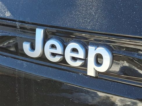 New 2026 Jeep Grand Cherokee Limited image 12