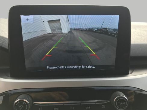 Used 2021 Ford Escape SE w/ Cold Weather Package image 22