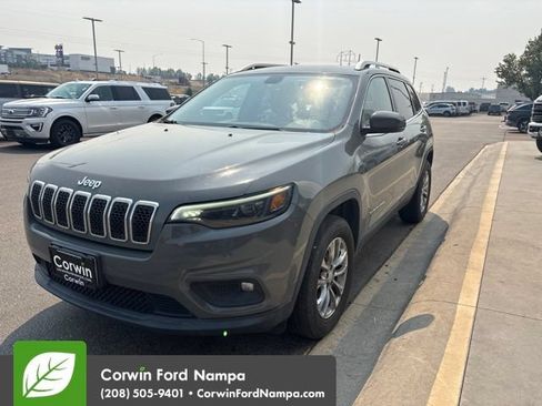 Used 2020 Jeep Cherokee Latitude Plus w/ Cold Weather Group AWD/4WD image 7