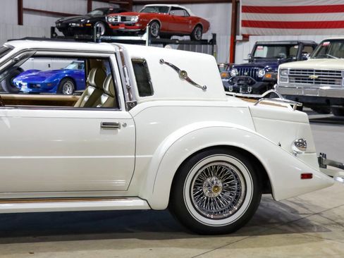 Used 1988 Ford Mustang LX image 5