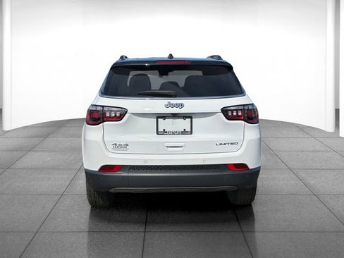 Used 2024 Jeep Compass Limited AWD/4WD image 6