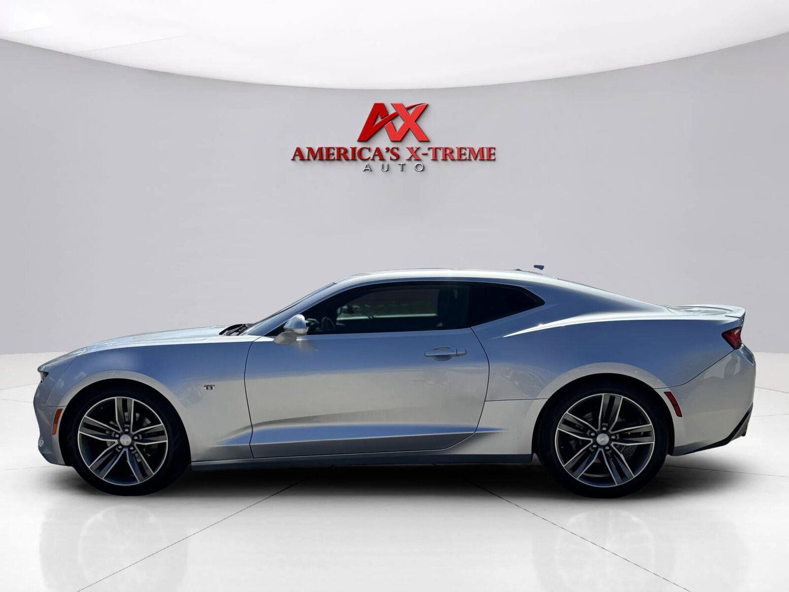 Used 2016 Chevrolet Camaro LT RWD image 2