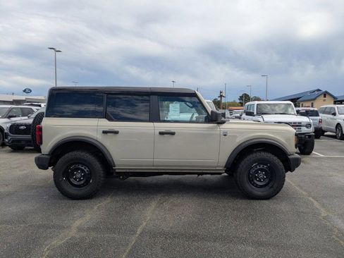 New 2026 Ford Bronco Big Bend image 3