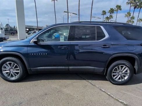 Certified 2023 Chevrolet Traverse LT image 5