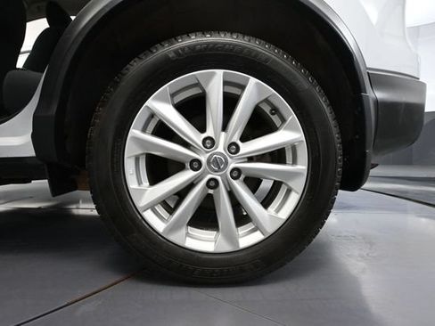 Used 2017 Nissan Rogue Sport SV AWD/4WD image 13