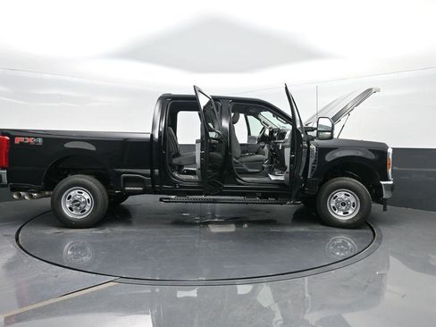 New 2025 Ford F250 XL image 43