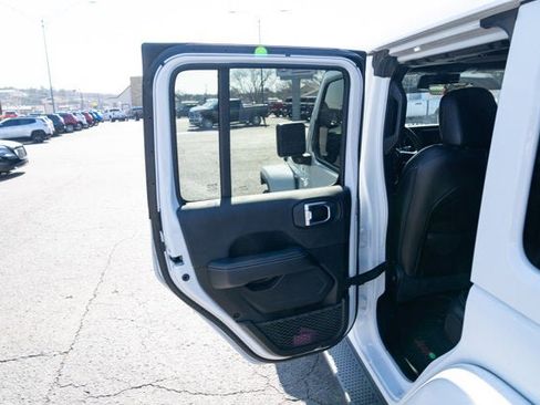 Certified 2022 Jeep Wrangler Unlimited Sahara w/ LED Lighting Group image 11